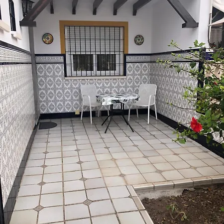 Holiday home Milan 5 Adosado Familiar Con Jardin Y Piscina