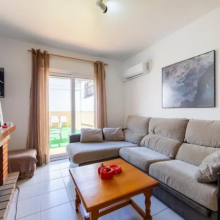 Milan 5 Adosado Familiar Con Jardin بيت للعطل اغوادولس
